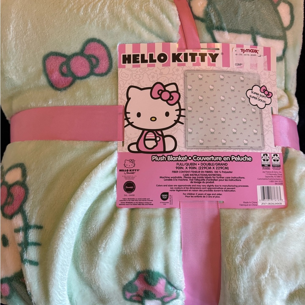 Hello Kitty Mint green mushroom blanket